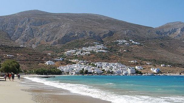Aegiali Beach в Аморгосе Aegiali Beach в Аморгосе