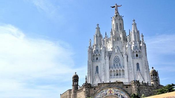 Храм Святого Сердца в Барселоне Храм Святого Сердца в Барселоне