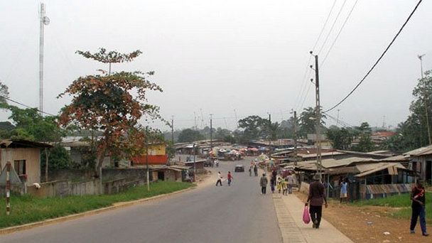 Нтум в Либревиле