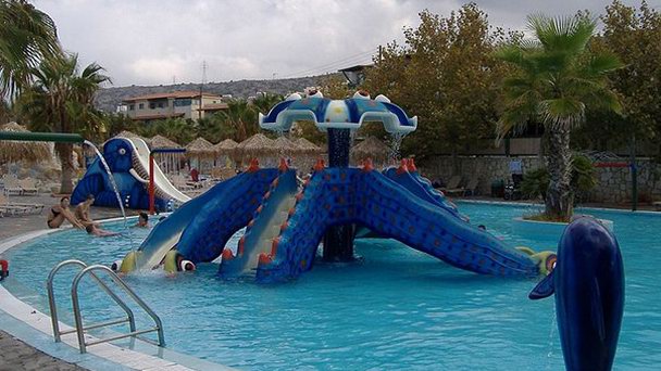 Аквапарк Звездный пляж на Острове Крит