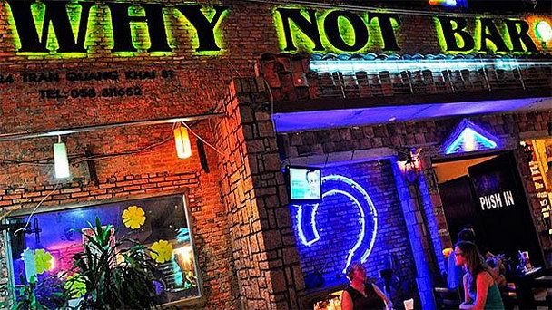 Бар Why Not в Нячанге