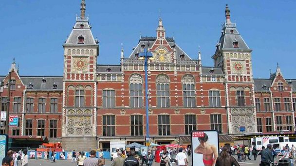 Центральный вокзал Амстердама