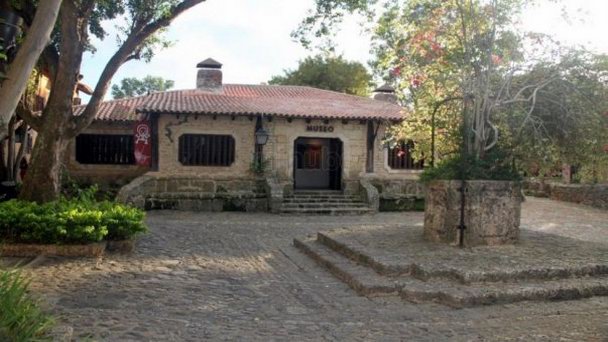 Археологический музей Альтос де Чавон в Ла Романе