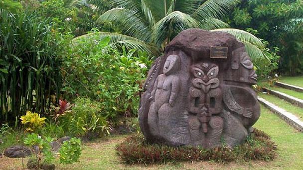 Камень Папэйха в Раротонге Камень Папэйха в Раротонге