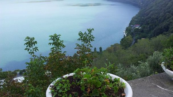 Альбанское озеро в Лацио