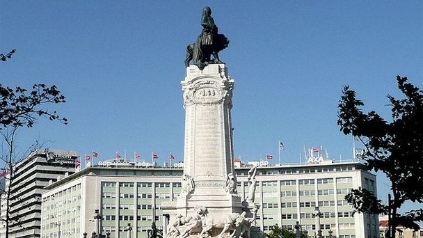 Памятник Маркизу де Помбал в Лиссабоне