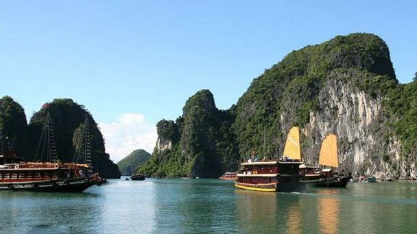 Залив Бай Ту Лонг в Халонге