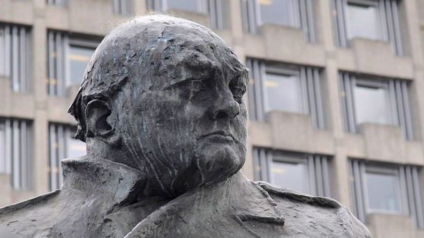 Памятник Черчиллю в Осло