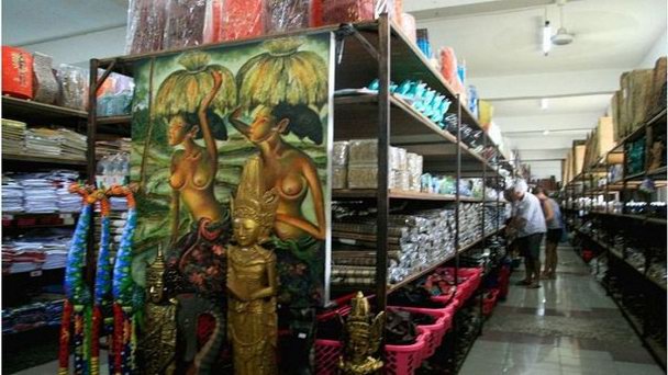 Сувенирный супермаркет Geneva на Бали