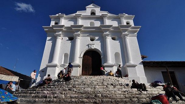 Храм Санто-Томас в Чичикастенанго