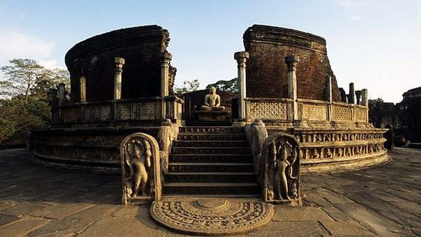 Комплекс Гал Вихара в Полоннаруве