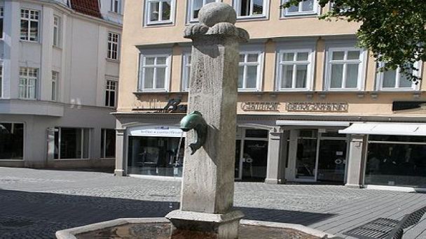 Фонтан Burglasbrunnen в Баварии