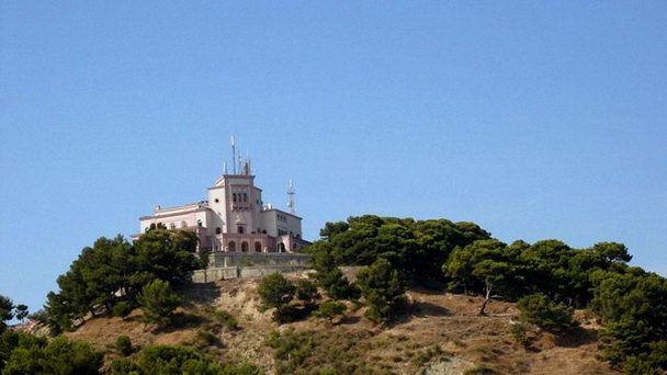 Вилла короля Ахмета I Зогу в Дурресе Вилла короля Ахмета I Зогу в Дурресе