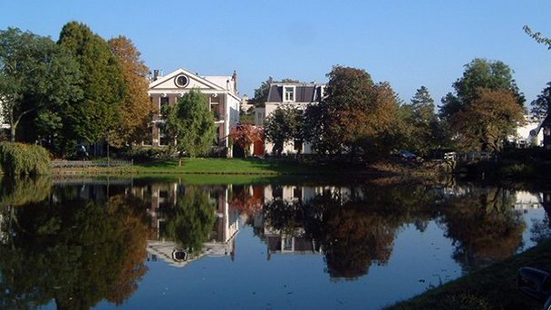 Замок Хонинген в Роттердаме