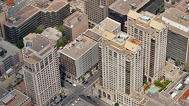 Район Золотая квадратная миля в Монреале