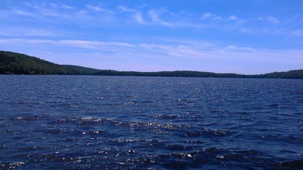 Озеро Клинтон-Колден в Йеллоунайфе