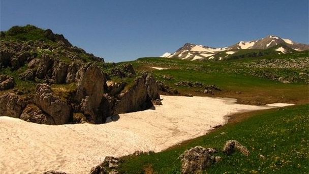 Хаджохские столбы в Майкопе Хаджохские столбы в Майкопе