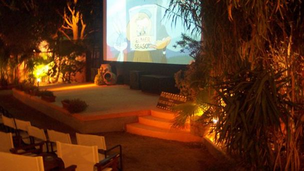 Открытый кинотеатр «Камари» на Санторини