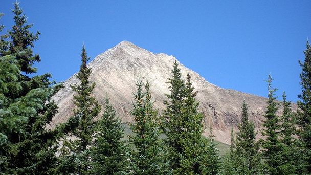 Пик Лоун в Британской Колумбии