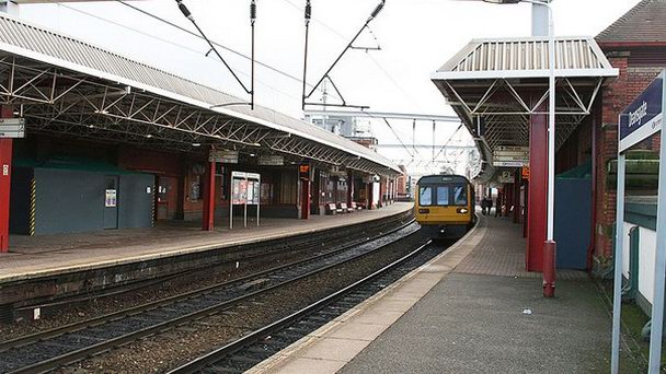 Железнодорожная станция Deansgate в Англии