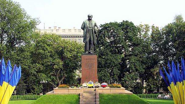 Университетский парк имени Т.Г.Шевченко в Киеве