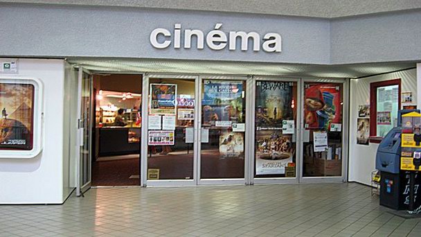 Кинотеатр Доллар в Монреале