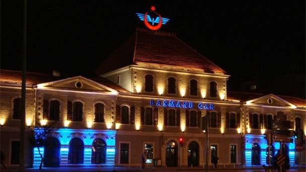 Железнодорожный вокзал Басмэйн в Измире