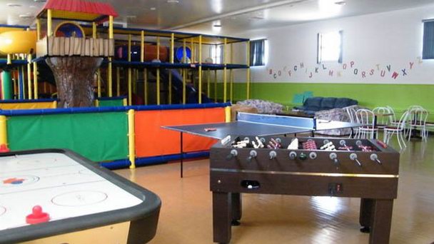 Игровой комплекс В игре на Бьюте в Британской Колумбии Игровой комплекс В игре на Бьюте в Британской Колумбии