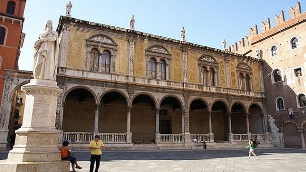 Дворец капитанов в Вероне