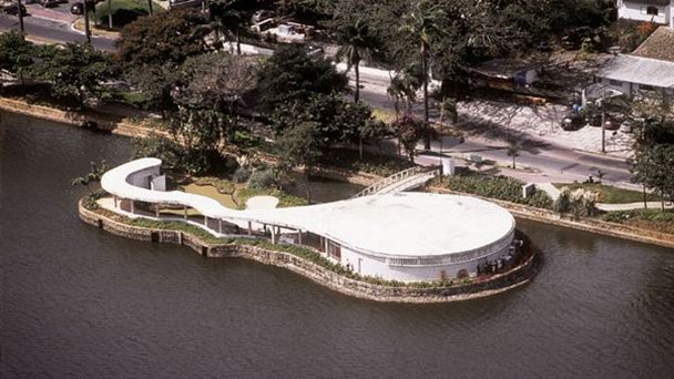 Здание Casa Do Baile в Бело Горизонте