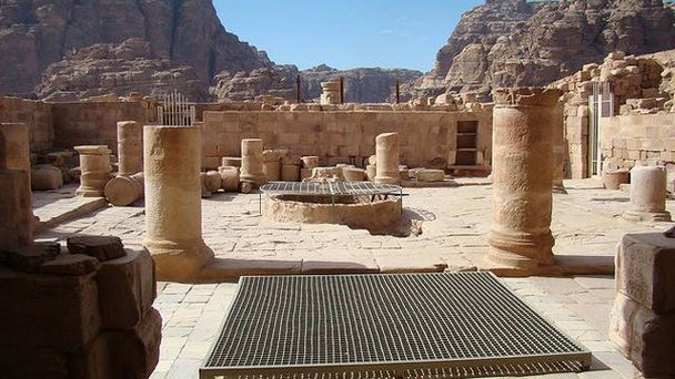 Византийская церковь в Петре