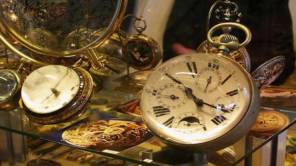 Музей часов в Шато де Мон во Фрибурге