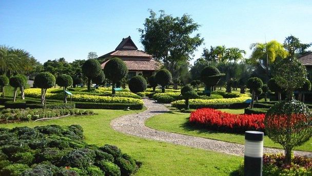 Ботанический сад Tweechol в Чианг Маи