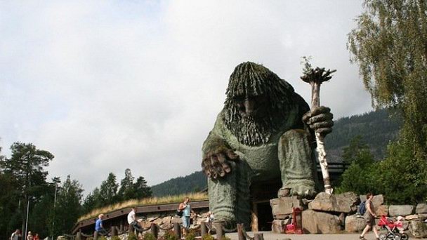 Сампи – парк саамской культуры в Лиллехаммере Сампи – парк саамской культуры в Лиллехаммере