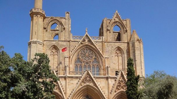 Мечеть Лала Мустафы Паши / Собор Святого Николая на Северном Кипре