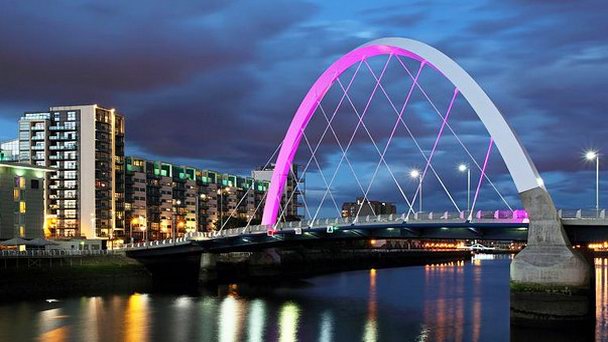 Мост Дуги Клайда в Шотландии Мост Дуги Клайда в Шотландии