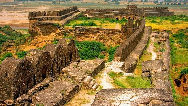 Крепость Рохтас в Исламабаде Крепость Рохтас в Исламабаде