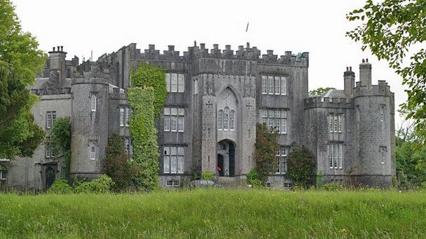 Замок Бирр в Оффали