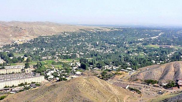 Запад Ферганской впадины в Худжанте