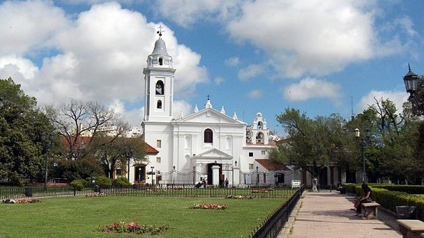 Базилика Нуестра Сеньора дель Пилар в Сарагосе