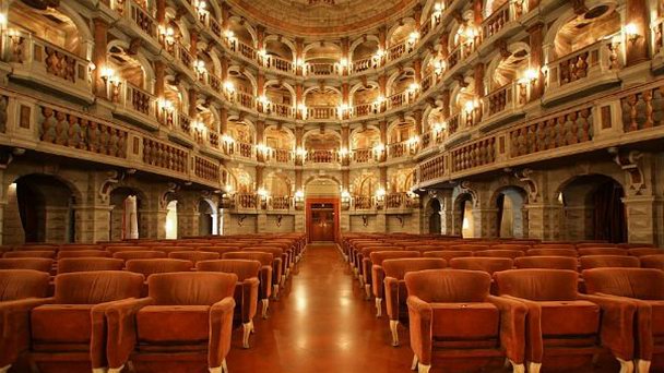 Театр Бибьена в Ломбардии