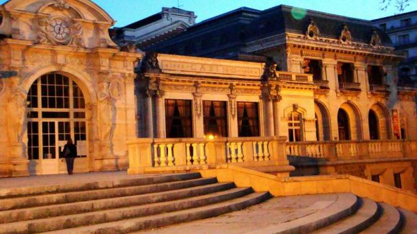 Дворец конгрессов (казино) в Виши