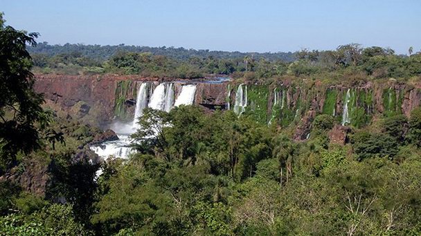 Парк Salto del Penitente в Монтевидео Парк Salto del Penitente в Монтевидео