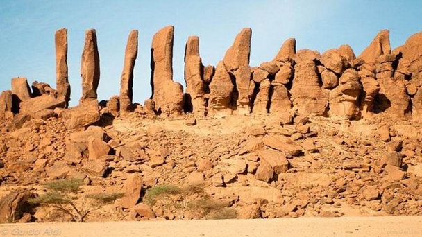 Плато Эннеди в Фаде Плато Эннеди в Фаде