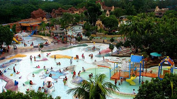 Парк развлечений Ancol Dreamland на Яве