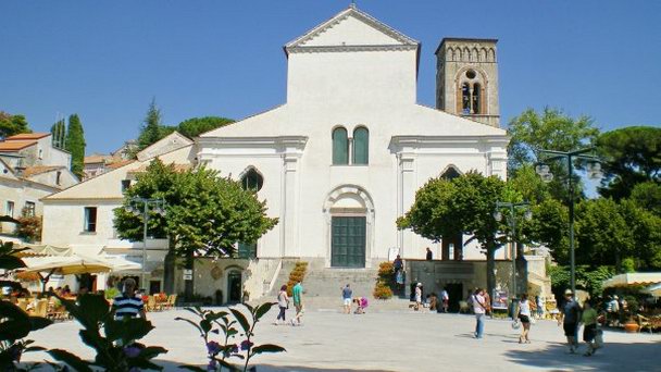 Кафедральный собор святого Пантелеймона в Кампании