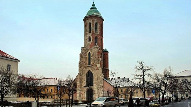 Башня церкви Марии Магдалины Буде в Будапеште