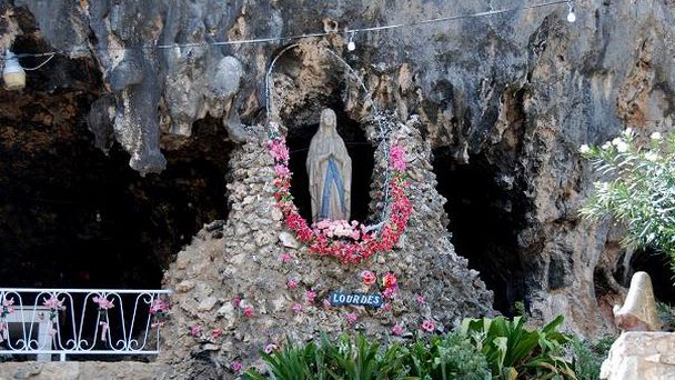 Часовня Грот Лурда на Арубе Часовня Грот Лурда на Арубе