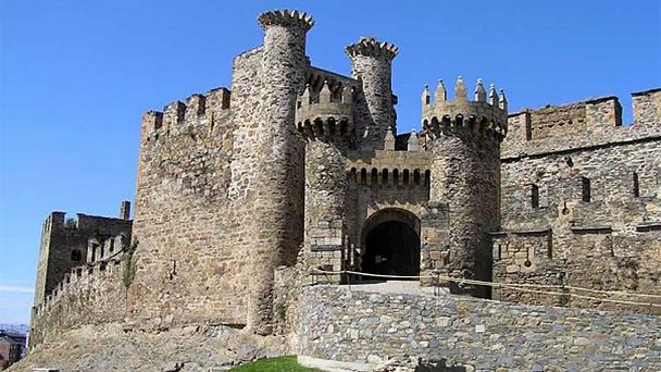Замок Понферрада в Леоне Замок Понферрада в Леоне