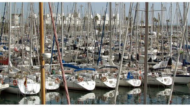 Олимпийский порт в Барселоне